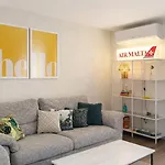 Stylish 2-bedroom In Scenic *
