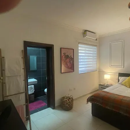 Stylish 2-bedroom In Scenic Апартаменты *