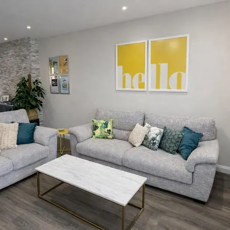 Stylish 2-bedroom In Scenic Marsaxlokk