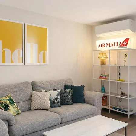 Stylish 2-bedroom In Scenic *