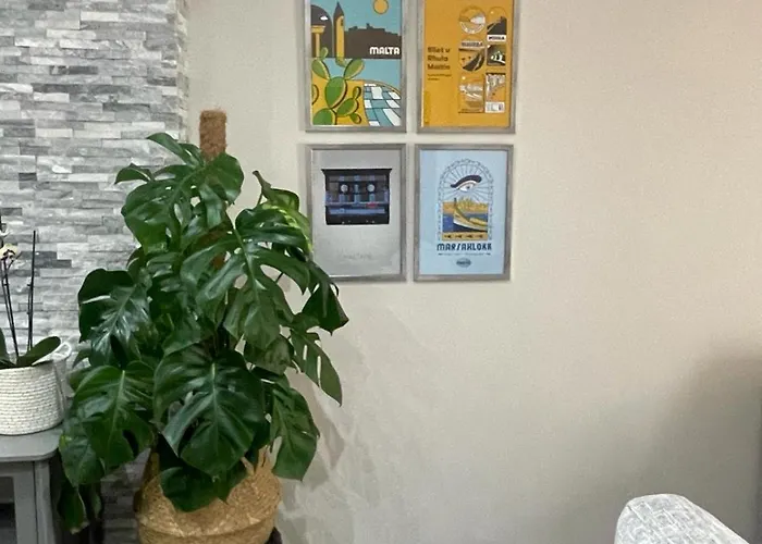 Stylish 2-bedroom In Scenic Apartment Marsaxlokk