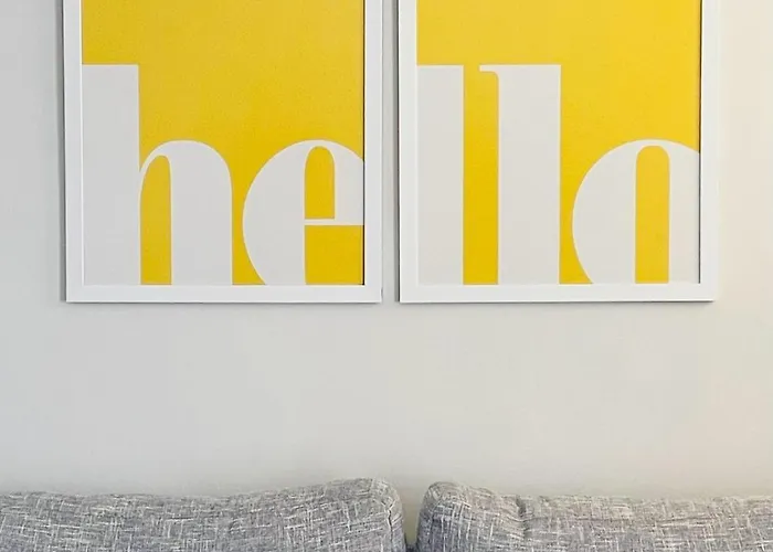 Stylish 2-bedroom In Scenic Апартаменты