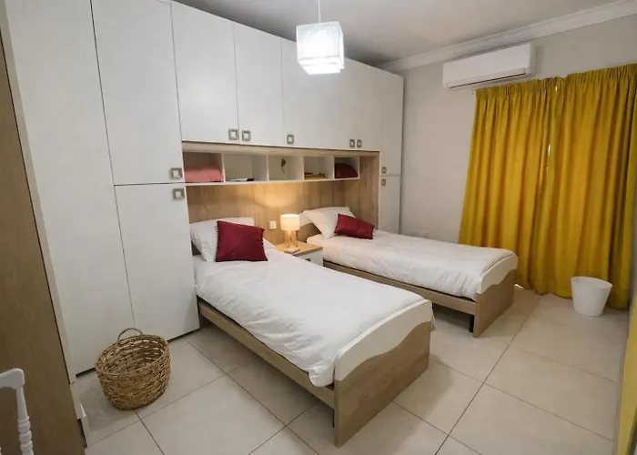 Stylish 2-bedroom In Scenic * Марсашлокк