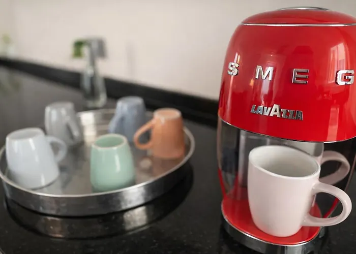 Stylish 2-bedroom In Scenic *