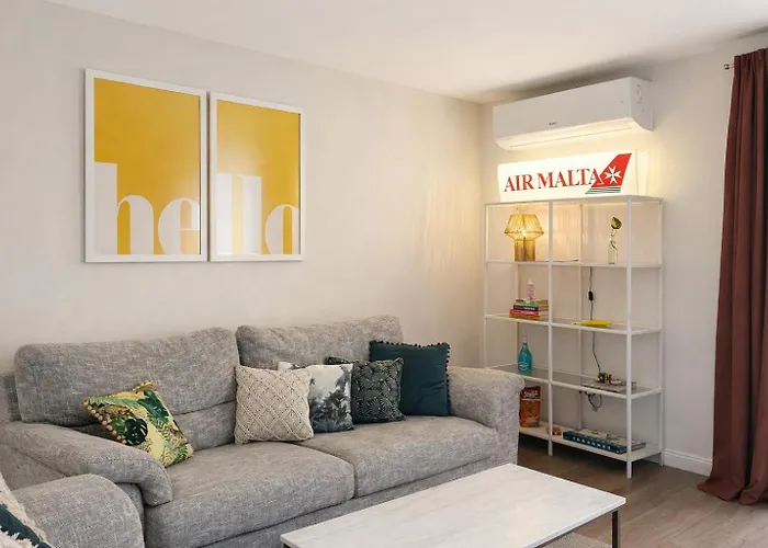 Stylish 2-bedroom In Scenic *