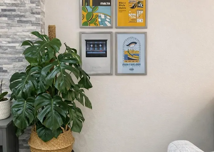 Apartment Stylish 2-bedroom In Scenic