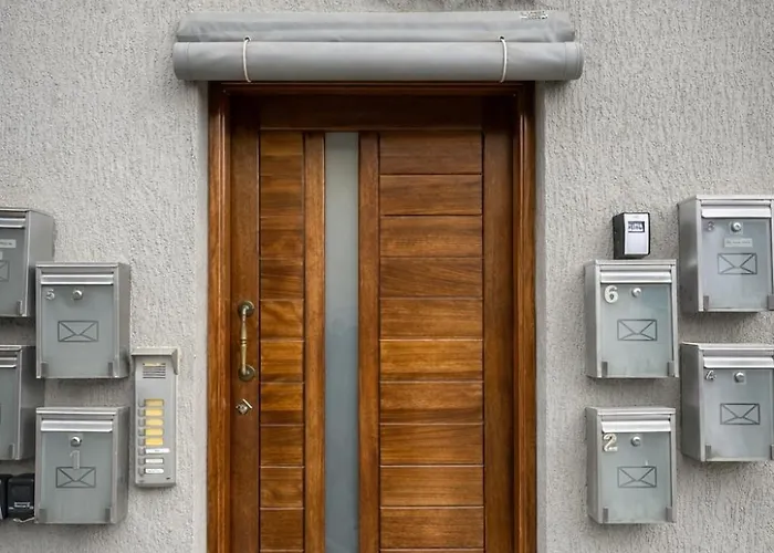 Stylish 2-bedroom In Scenic